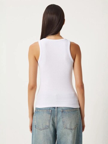 Haut 'Tanktops & Camis' Happiness İstanbul en blanc