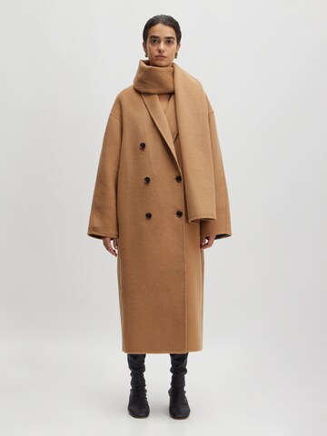 EDITED Between-Seasons Coat 'Carter' in Beige: front