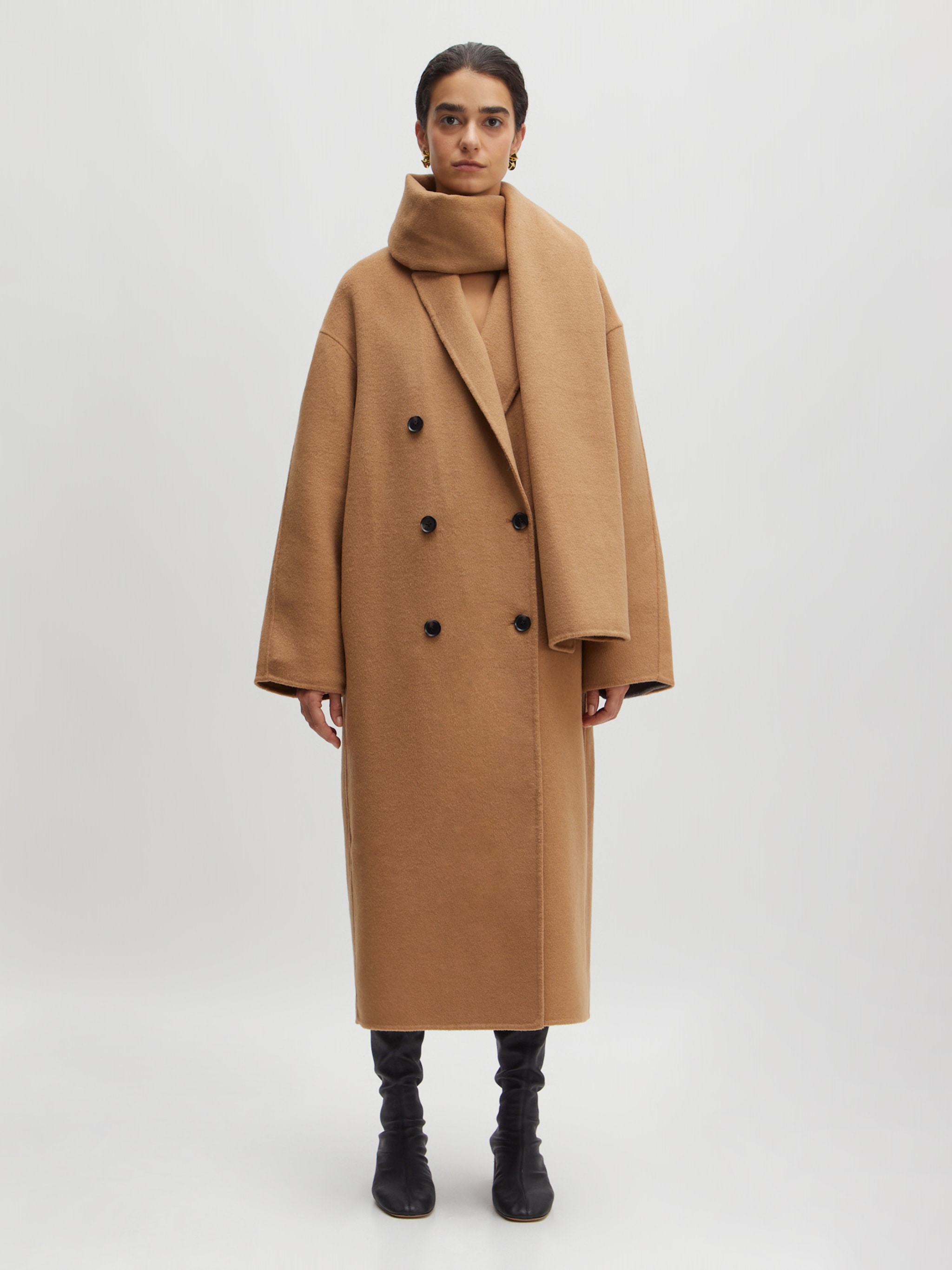 EDITED Producten Tussenmantel 'Carter' Camel