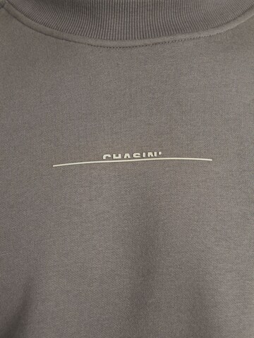 CHASIN' Sweatshirt ' Ido ' in Grau