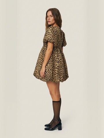 Robe ' Jamillacras ' Crās en marron