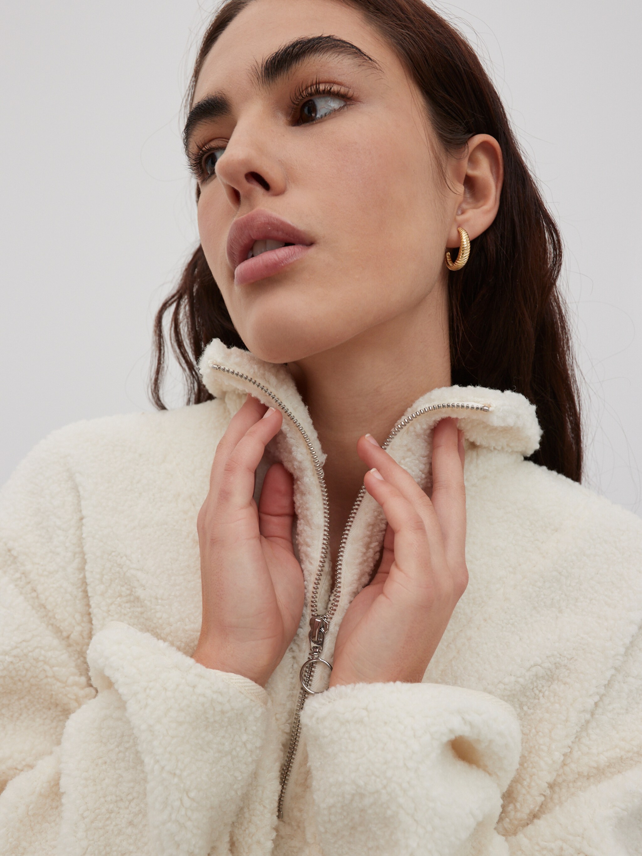EDITED Produits Sweat-shirt 'Elmina' beige