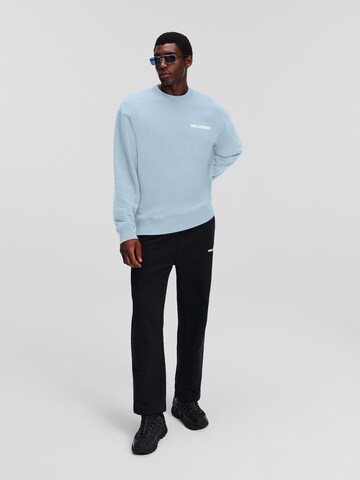 Karl Lagerfeld Sweatshirt 'Ikonik Outline' i blå