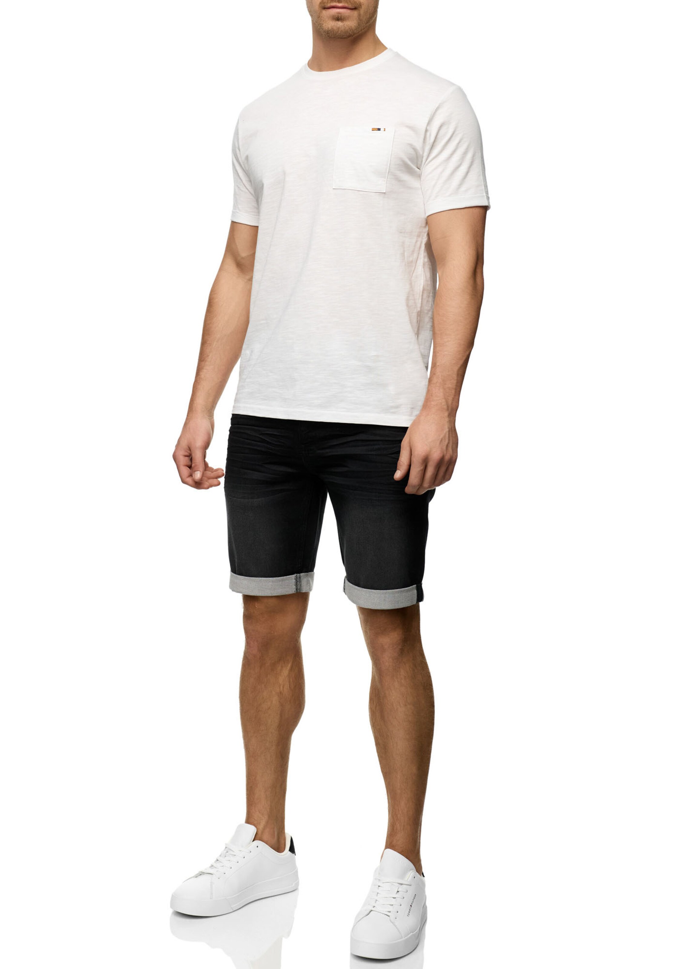 INDICODE JEANS Regular Shorts in Schwarz