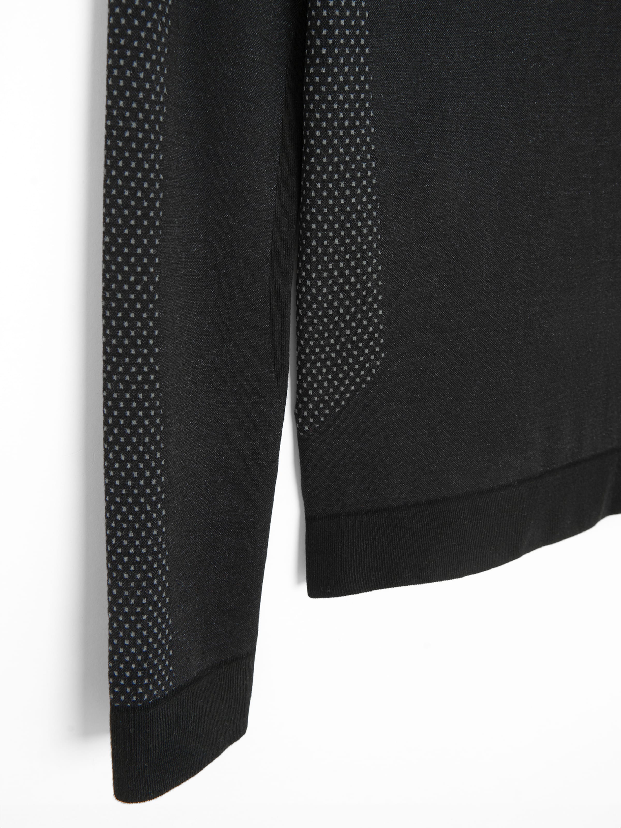 Tricou funcțional de la NoWear pe negru