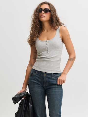 JJXX Top 'JXTammie' in Grau: Vorderseite