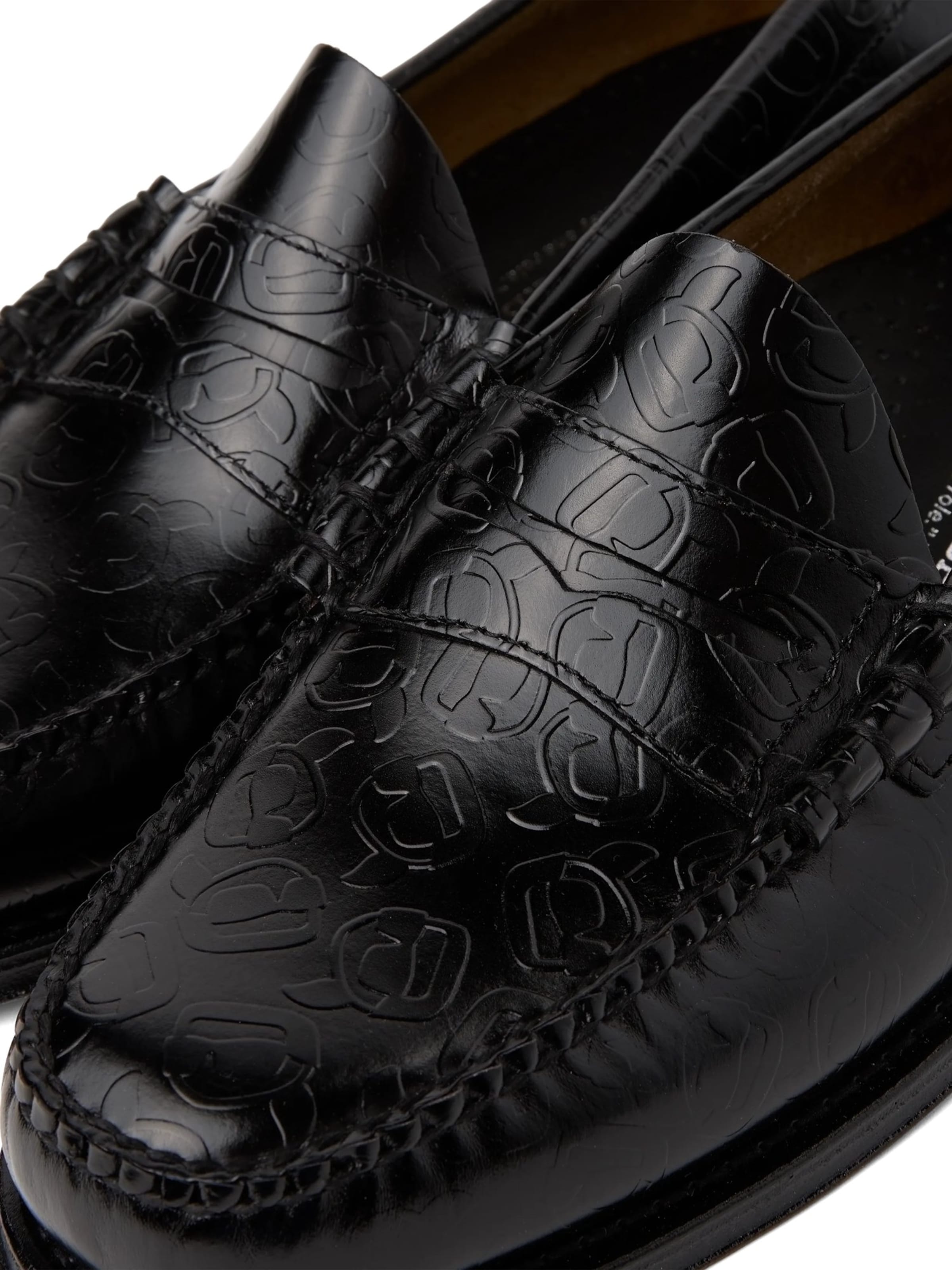 Karl Lagerfeld Instappers 'Kl X Bass Nft' in Zwart