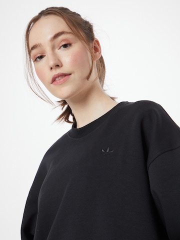 ADIDAS ORIGINALS Sweatshirt 'Premium Essentials Crew' in Black