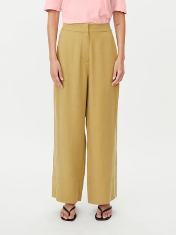 Masai Loose fit Chino trousers 'Porine' in Beige: front