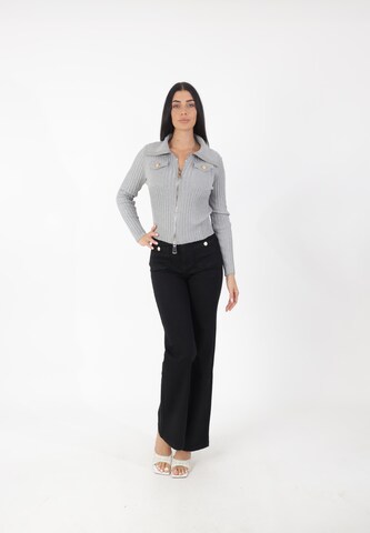 Elara Gebreid vest in Grijs