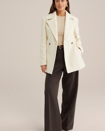 Manteau mi-saison WE Fashion en blanc