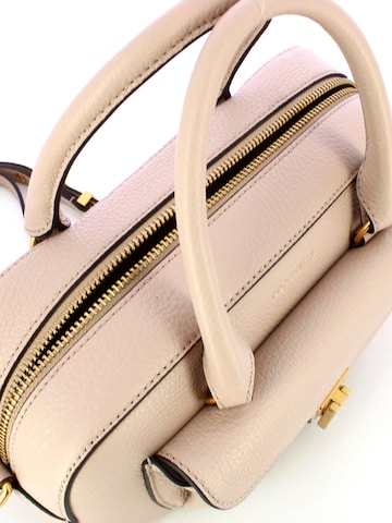 Coccinelle Handtas 'Coccinelle Beat Soft Handbag Grained Leather' in Beige