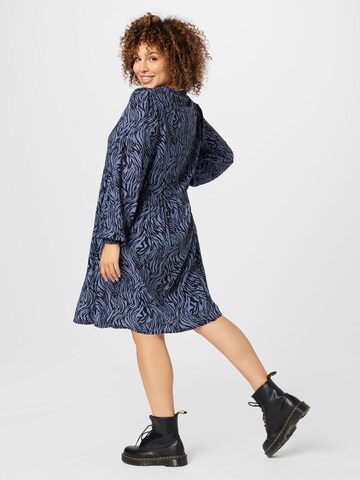 Robe 'Jillian' ABOUT YOU Curvy en bleu