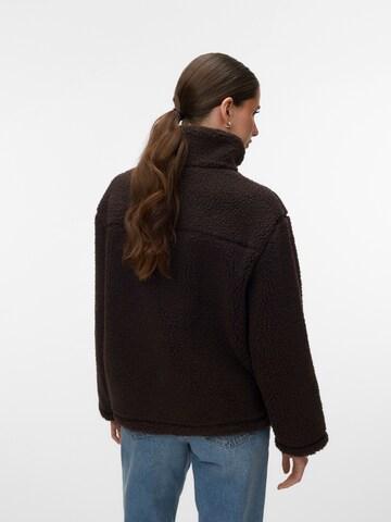 VERO MODA Fleecejacke 'VMKARLA' in Braun