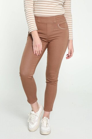 Cassis Slim fit Jeans in Brown: front