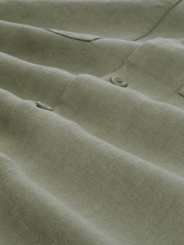 TOM TAILOR DENIM Comfort fit Button Up Shirt in Green