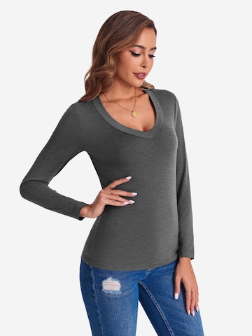 Tricou de la Imily Bela pe gri