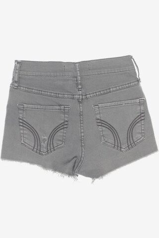 HOLLISTER Shorts in XXS in Grey