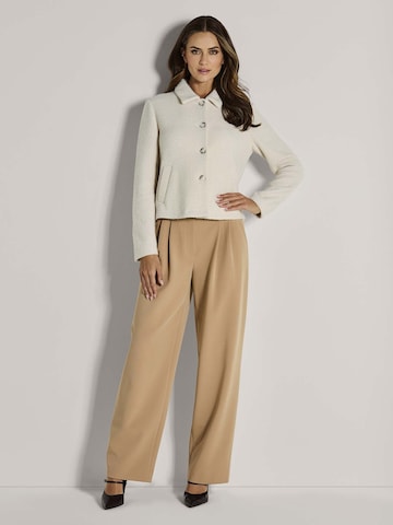 MADELEINE Blazers in Wit