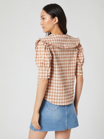 Daahls by Emma Roberts exclusively for ABOUT YOU Blouse 'Gina' in Brown