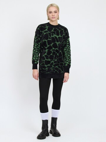 Influencer Pullover in Grün