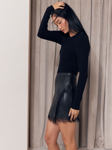 Robe Lipsy en noir