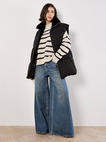 Apricot Costume jacket ' ' in Black
