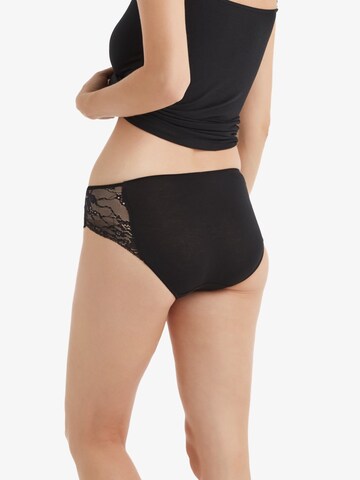 Blackspade Panty in Black