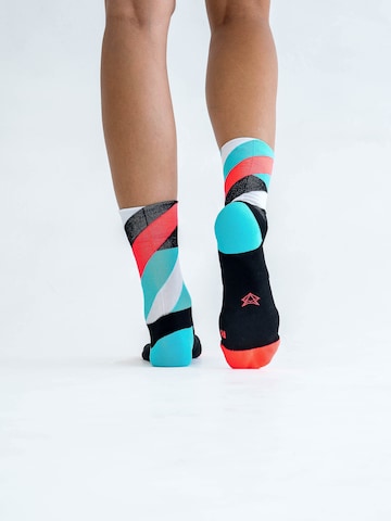 INCYLENCE Sportsocken 'LOOPS' in Schwarz