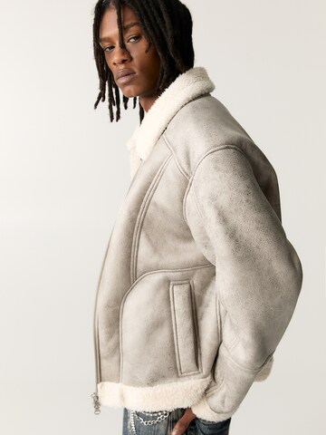 Pull&Bear Zimní bunda – šedá