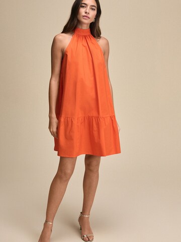 Next Jurk in Oranje: voorkant