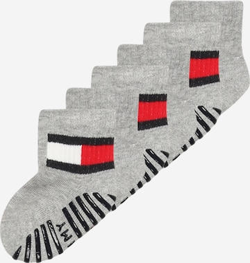 Chaussettes TOMMY HILFIGER en gris : devant