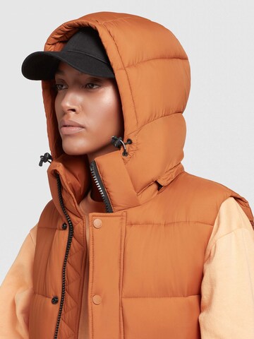 khujo Weste 'Magneta' in Orange