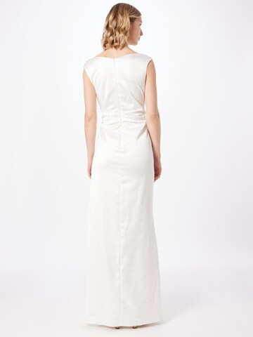 Vera Mont Βραδινό φόρεμα σε λευκό