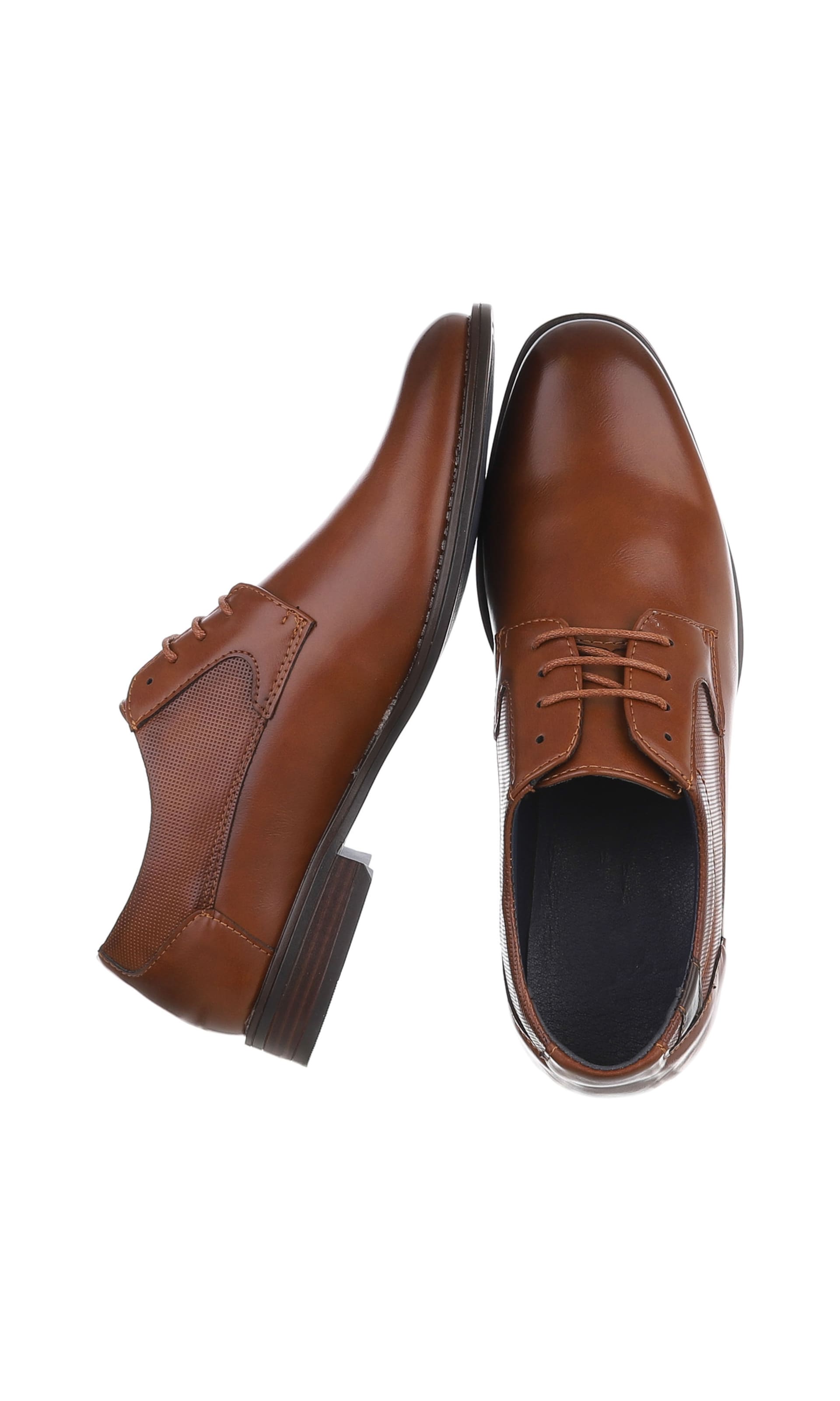 CoolWalk Lace-Up Shoes in Brown