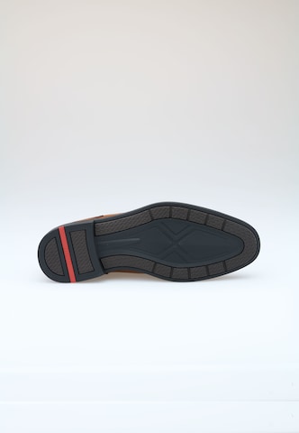 LLOYD Lace-Up Shoes in Brown