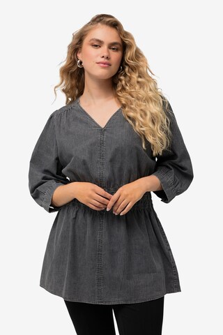 Ulla Popken Tunic in Grey: front