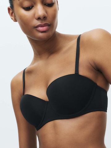 Bustino Reggiseno di Marks & Spencer in beige