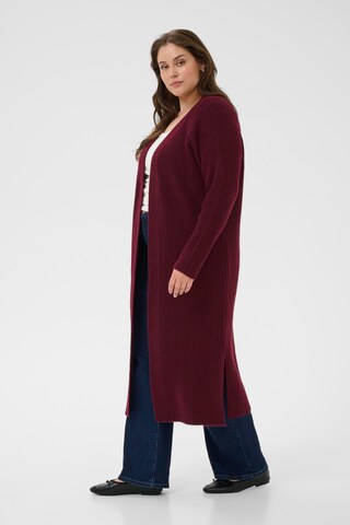 KAFFE CURVE Gebreid vest 'Rinye' in Rood