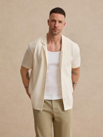 Coupe regular Chemise 'Leon' DAN FOX APPAREL en blanc : devant