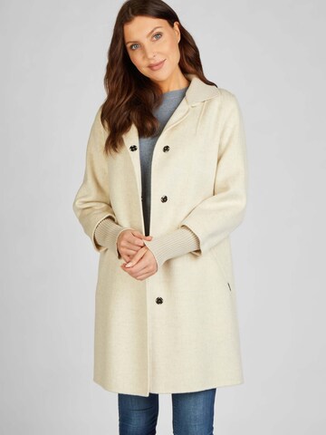 Funk since 1776 Between-Seasons Coat in Beige