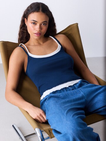 Next Top in Blau: Vorderseite