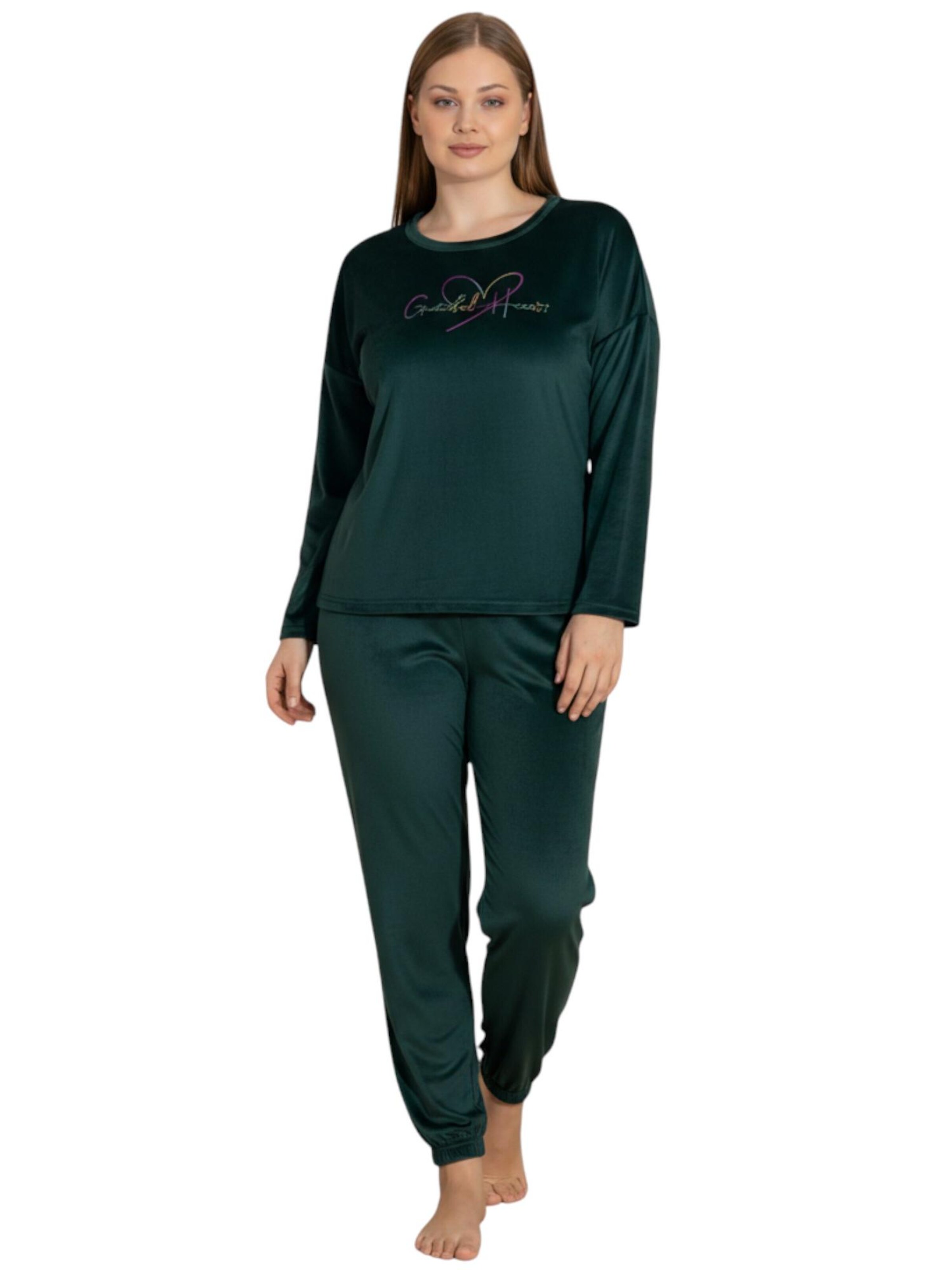 Pyjama 'VelvetDream' fashionshowcase en vert