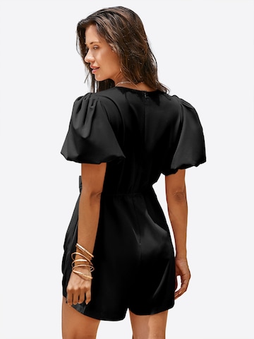 Salopeta de la Imily Bela pe negru