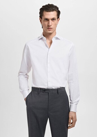 MANGO MAN Slim fit Button Up Shirt 'Masnou' in White: front