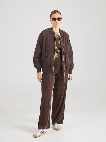 Veste mi-saison 'Allie' NÜMPH en marron