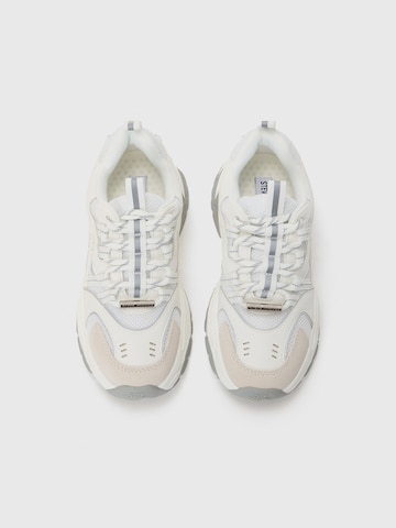 STEVE MADDEN Низкие кроссовки 'Animates-E' в Белый