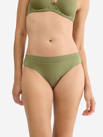 TRIUMPH String ' Red Label Feel of Modal ' in Groen: voorkant