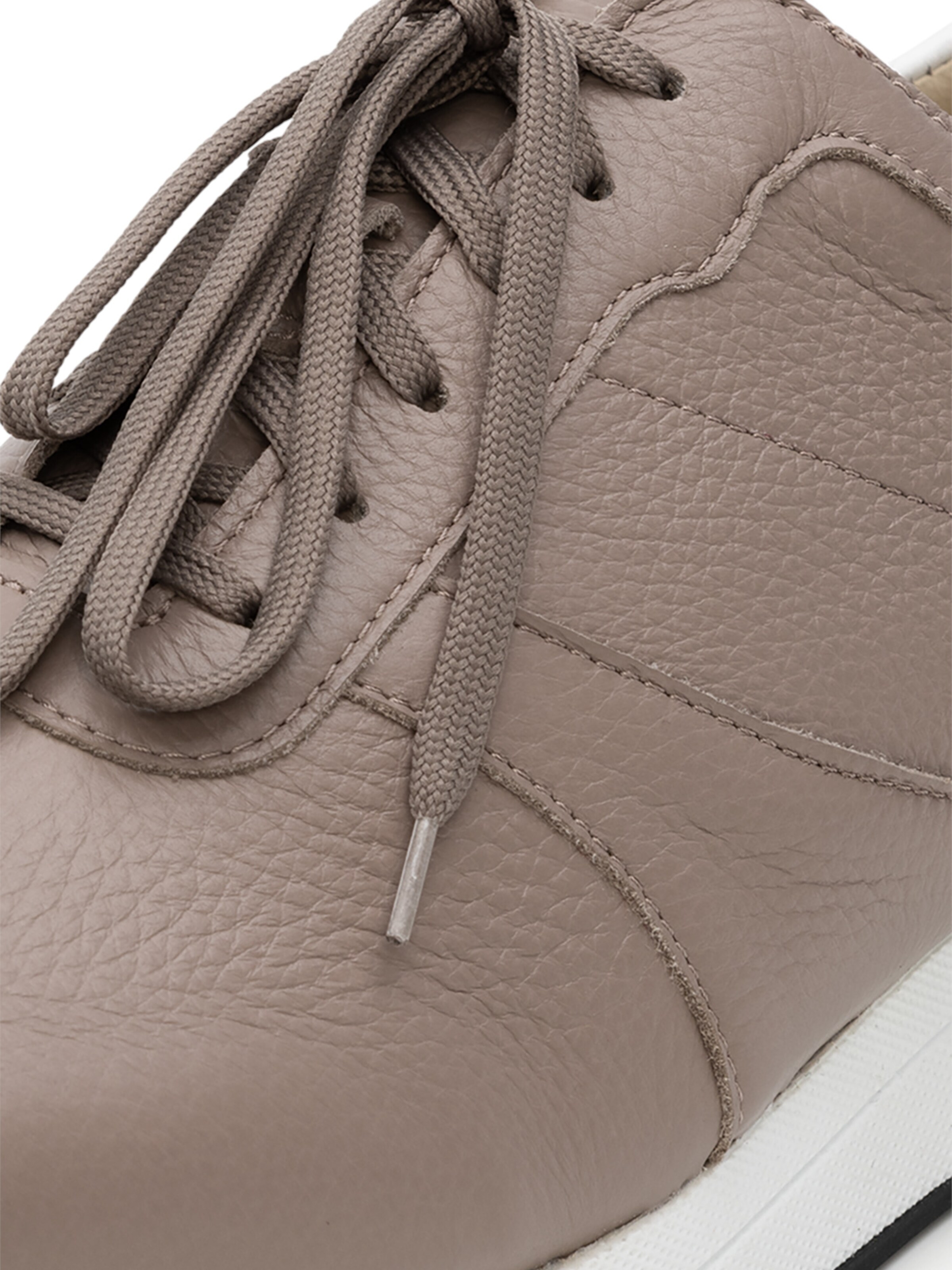 Sneaker bassa di VITAFORM in grigio