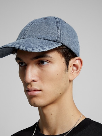 Bershka Cap in Blau